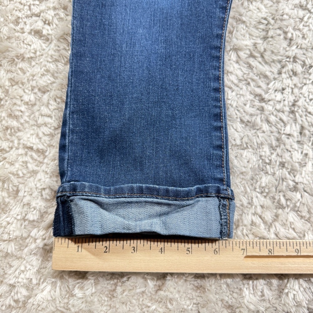 Signature Levi Strauss Mid-Rise Capri Jeans Women's 14 Dark Wash Denim Casual - Picture 11 of 12